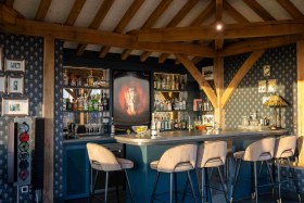 Holiday_Rental_Devon_bar